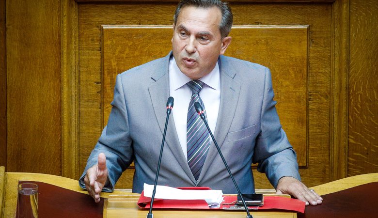 Διεγράφη ο Νίκος Βρεττός από το κόμμα «Νίκη»