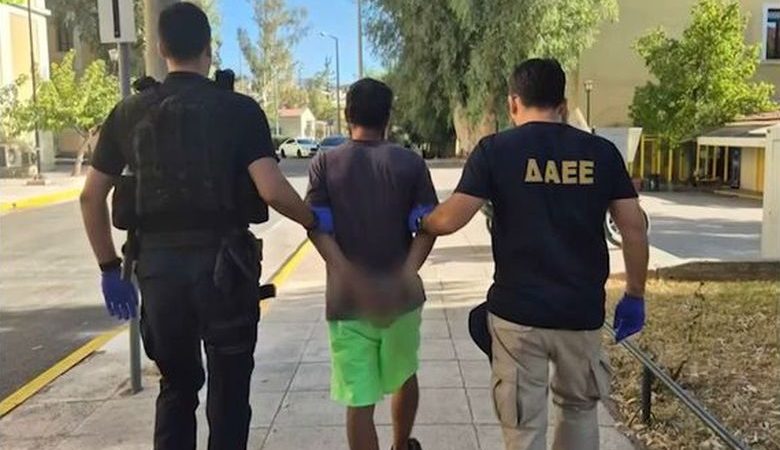 «Είμαι μέλος του ISIS – Μού έδωσαν 100 ευρώ για να κάψω τον Υμηττό» ισχυρίστηκε ο 32χρονος «δράκος του Αιγάλεω»