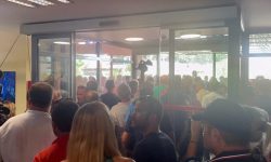Διαμαρτυρία κτηνοτρόφων στη Περιφέρεια Θεσσαλίας για την ευλογιά των αιγοπροβάτων