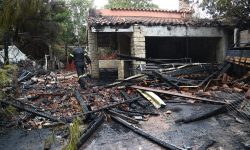 Φωτιά σε παλιά καφετέρια στους Αγίους Αναργύρους
