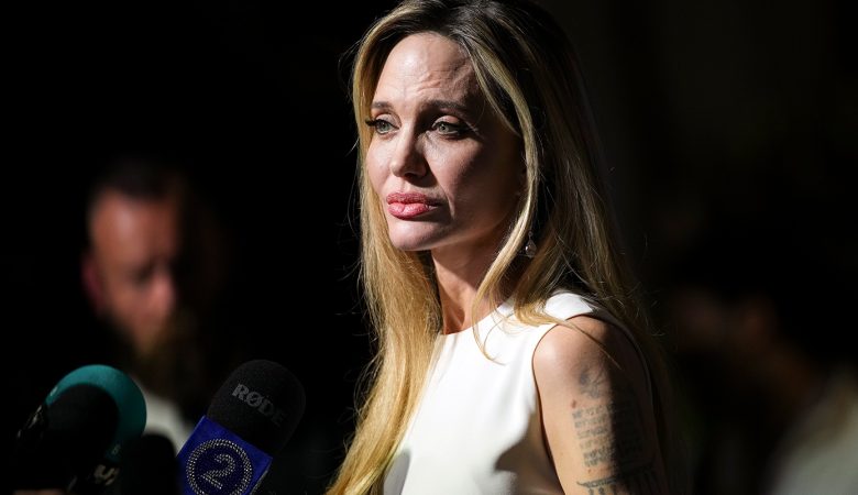 Αντζελίνα Τζολί: «Αγαπάω τη χώρα μου, αλλά, αυτήν την περίοδο, δεν την αναγνωρίζω»