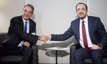 Συνάντηση Μητσοτάκη με Χριστοδουλίδη: Ελλάδα και Κύπρος παραμένουν προσηλωμένες στην υλοποίηση της ηλεκτρικής διασύνδεσης