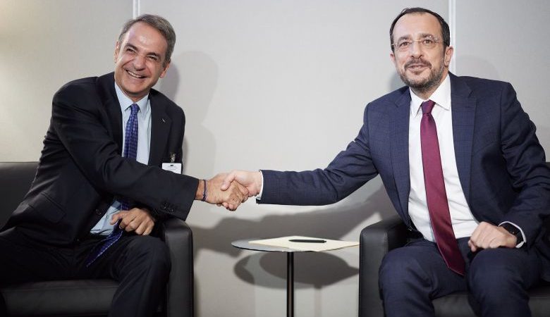 Συνάντηση Μητσοτάκη με Χριστοδουλίδη: Ελλάδα και Κύπρος παραμένουν προσηλωμένες στην υλοποίηση της ηλεκτρικής διασύνδεσης
