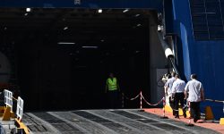 Επεισόδιο μεταξύ δύο οδηγών σε γκαράζ πλοίου: 72χρονος καταγγέλλει ξυλοδαρμό – ΕΔΕ και προσωρινή απομάκρυνση του λιμενάρχη Χανίων