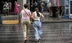 Καιρός: Πού θα εκδηλωθούν τοπικές βροχές και σποραδικές καταιγίδες