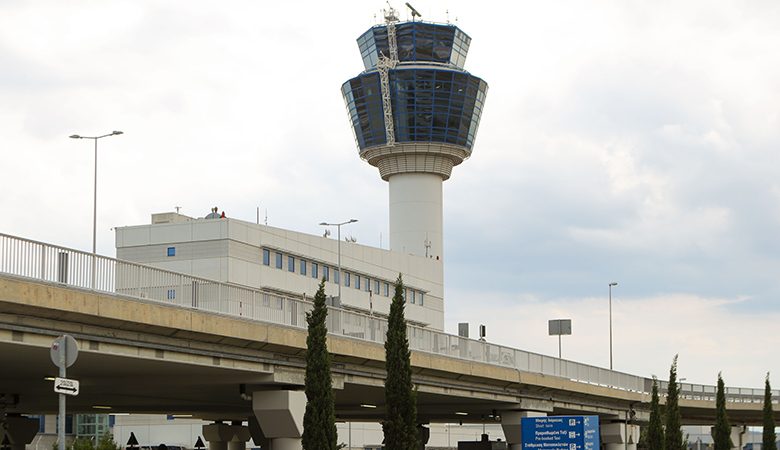 Συνελήφθη στο αεροδρόμιο Αθηνών 26χρονος καταζητούμενος με ερυθρά αγγελία για απόπειρα ανθρωποκτονίας