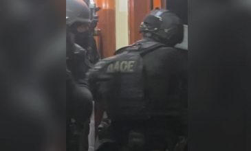 Επιχείρηση του «ελληνικού FBI» στην Αττική: Εντοπίστηκαν τουλάχιστον 40 περιπτώσεις εξαπάτησης πολιτών από τους δήθεν υπαλλήλους δημόσιων οργανισμών