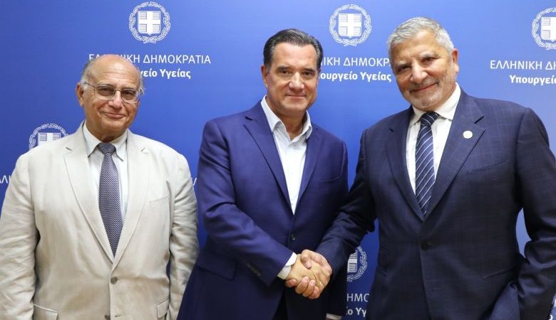 Η αύξηση της αμοιβής της ιατρικής επίσκεψης από τον ΕΟΠΥΥ τέθηκε στον Άδωνι Γεωργιάδη