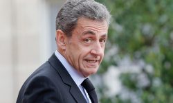 Ο Νικολά Σαρκοζί είναι ο πρώτος πρώην πρόεδρος της Γαλλίας που οδηγείται στη φυλακή