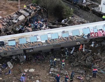 Οι γονείς του Βάιου Βλάχου κατέθεσαν και απέδωσαν ρόλο συντονιστή στον Χρήστο Τριαντόπουλο για το μπάζωμα στα Τέμπη