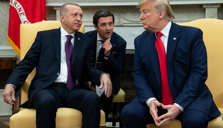 Ο Τραμπ λέει πως ο Ερντογάν θα μπορούσε να βοηθήσει να τερματιστεί ο πόλεμος Ρωσίας-Ουκρανίας
