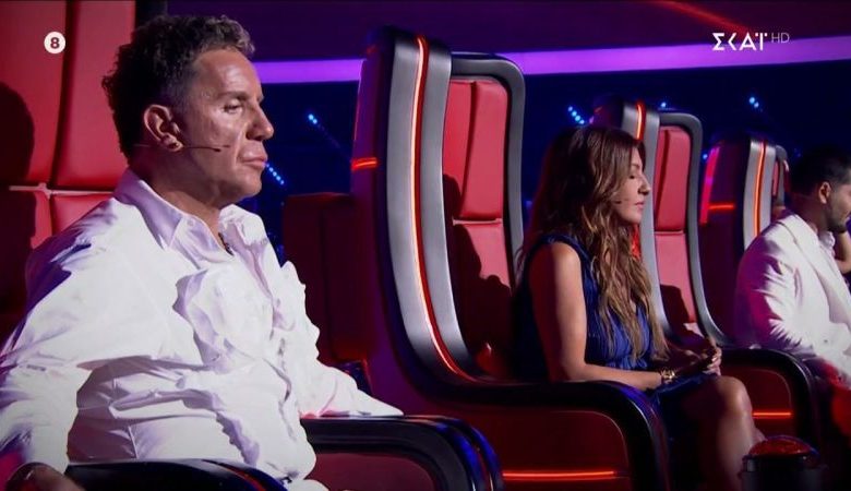 The Voice: Η Παπαρίζου συνεχάρη το σύστημα δημόσιας υγείας – «Εγώ μια βόλτα πέρασα και το έκαναν βούκινο» σχολίασε ο Μαζωνάκης