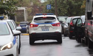 Δύο συλλήψεις στο Ηράκλειο για κλοπές σε φαρμακείο και σε κατάστημα ενδυμάτων