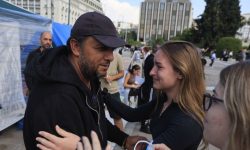 Συνεχίζει για 17η μέρα την απεργία πείνας ο Πάνος Ρούτσι για την εκταφή της σορού του γιου του που σκοτώθηκε στα Τέμπη