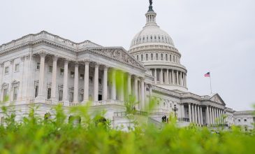 ΗΠΑ: Η Γερουσία εγκρίνει οριστικά την πρόταση για να τερματιστεί προσωρινά το shutdown