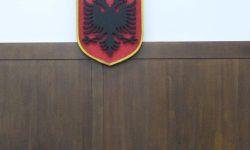 Πυροβόλησε και σκότωσε δικαστή μέσα σε δικαστήριο στα Τίρανα