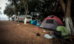 Υπόθεση της διπλής δολοφονίας σε κάμπινγκ στη Φοινικούντα: «Πιθανόν ανήλικος ο δράστης» – Το σενάριο που εξετάζει η ΕΛ.ΑΣ.