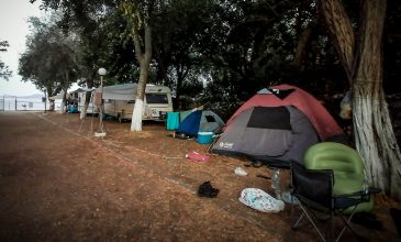 Υπόθεση της διπλής δολοφονίας σε κάμπινγκ στη Φοινικούντα: «Πιθανόν ανήλικος ο δράστης» – Το σενάριο που εξετάζει η ΕΛ.ΑΣ.
