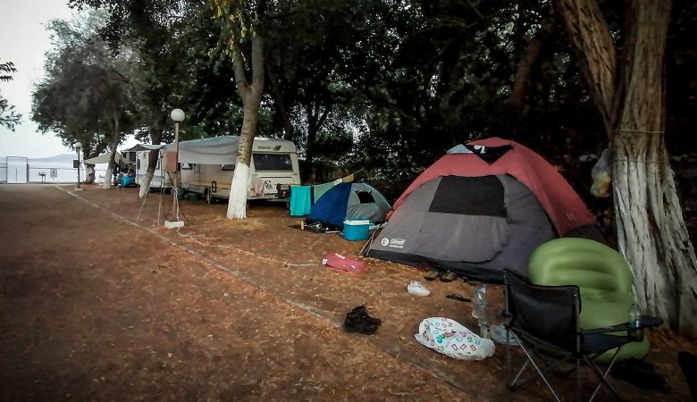 «Μύλος» με τους δύο συλληφθέντες για τις δολοφονίες στην Φοινικούντα – Ο ένας τα ρίχνει στον άλλο- Στο «κάδρο» συγγενείς του 68χρονου