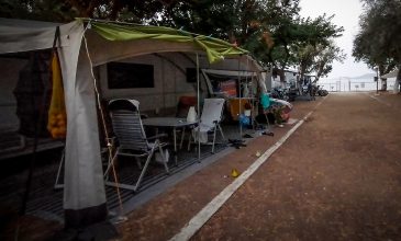 Διπλό φονικό στη Φοινικούντα: Άτομο περίμενε τον δολοφόνο κοντά στο κάμπινγκ και του έδωσε οδηγίες για το τι θα κάνει, πιστεύουν οι Αρχές
