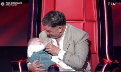 The Voice: Ο «babysitter» Γιώργος Μαζωνάκης – «Άσε το παιδί να κοιμηθεί»