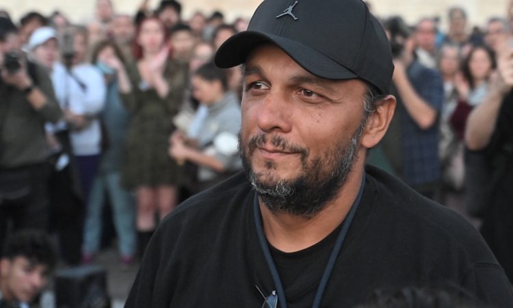 «Δεν έχει προηγηθεί οποιαδήποτε μορφή πίεσης από πρόσωπα ή φορείς» λέει το νοσοκομείο Νίκαιας για τον Πάνο Ρούτσι