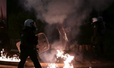 Επεισόδια έξω από την ισραηλινή πρεσβεία στην πορεία για αλληλεγγύη στην Παλαιστίνη