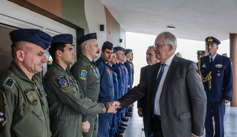 O Πρόεδρος της Δημοκρατίας επισκέφθηκε την 130 Σμηναρχία Μάχης στη Λήμνο
