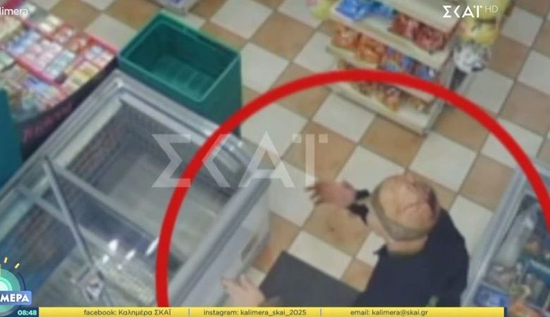 Έγκλημα στον Άγιο Παντελεήμονα: Βίντεο-ντοκουμέντο από τη στιγμή που ο 48χρονος γεμάτος αίματα ζητά βοήθεια σε σούπερ μάρκετ