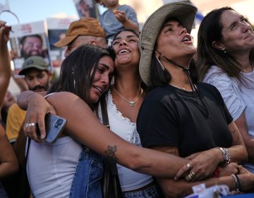 Οι 20 τελευταίοι εν ζωή όμηροι αφέθηκαν όλοι ελεύθεροι από τη Χαμάς, μετέδωσε η ισραηλινή τηλεόραση – Στο Τελ Αβίβ έφτασε ο Τραμπ