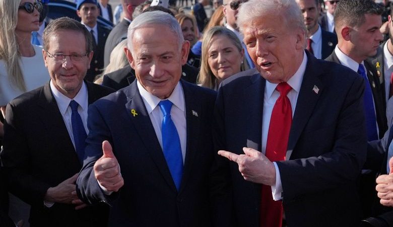 Ο Τραμπ ζήτησε από τον πρόεδρο του Ισραήλ την απονομή χάριτος στον Νετανιάχου που διώκεται για διαφθορά