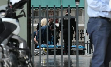 Άγνωστα παραμένουν τα κίνητρα της πτώσης του 44χρονου από τον 24ο όροφο του πύργου Απόλλων