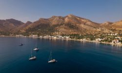 Η Τήλος αναπτύσσεται τουριστικά με πυξίδα τη βιωσιμότητα