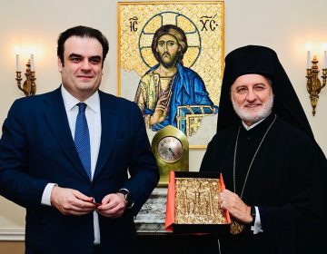 Συνάντηση του Κυριάκου Πιερρακάκη με τον Αρχιεπίσκοπο Αμερικής Ελπιδοφόρο