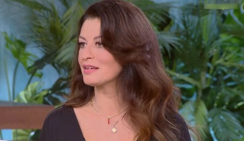 Δωροθέα Μερκούρη: Πηγαίνω παντού με τα πόδια και βλέπω γατάκια που πεθαίνουν μπροστά στα μάτια μου