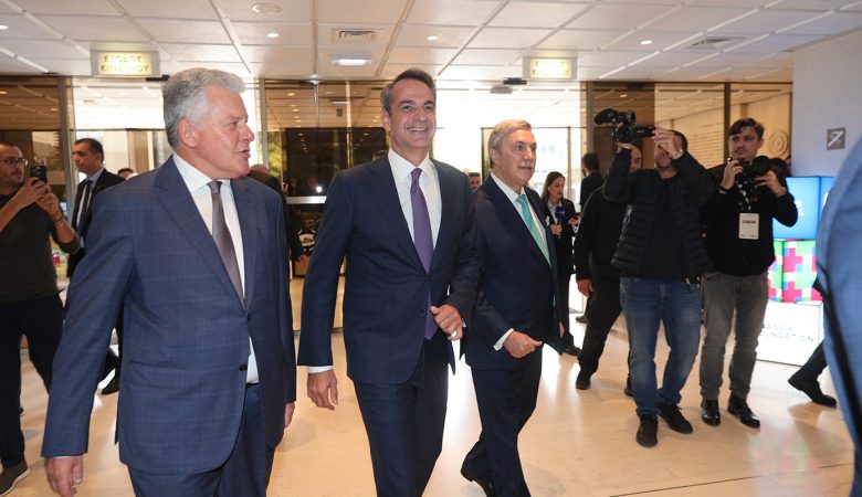 Μητσοτάκης στα εγκαίνια του νέου κέντρου μεταμοσχεύσεων του Ωνασείου: Κάνουμε μια τεράστια μεταρρύθμιση που απαιτεί χρόνο και υπομονή