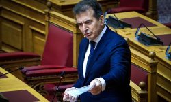 Χρυσοχοΐδης για την τροπολογία για τον Άγνωστο Στρατιώτη: Στα ιερά και τα κοινά οφείλουμε το μέγιστο σεβασμό