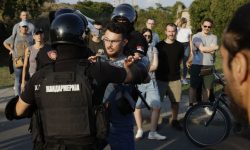 Ψήφισμα-κόλαφος του Ευρωπαϊκού Κοινοβουλίου για τις δημοκρατικές ελευθερίες στην Σερβία