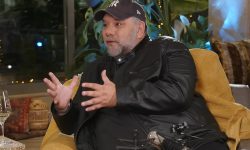 Γρηγόρης Αρναούτογλου: «Πήγα σε ψυχίατρο τότε και τώρα το μνημονεύω συνεχώς γιατί ίσως να ήταν τελείως διαφορετική η ζωή μου»