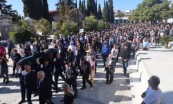 Με τραγούδια το ύστατο χαίρε στην κηδεία του Διονύση Σαββόπουλου