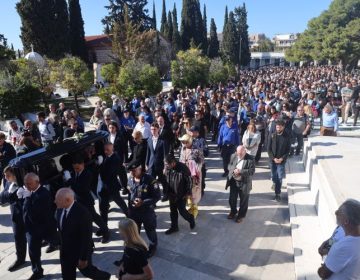 Με τραγούδια το ύστατο χαίρε στην κηδεία του Διονύση Σαββόπουλου