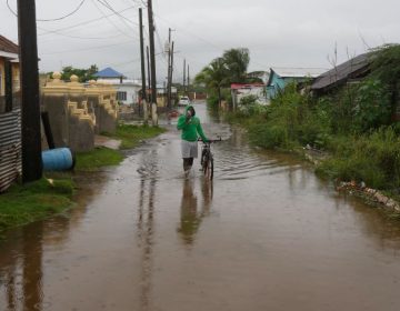 Τρεις νεκροί στην Τζαμάϊκα, καθώς πλησιάζει ο κυκλώνας Μελίσα