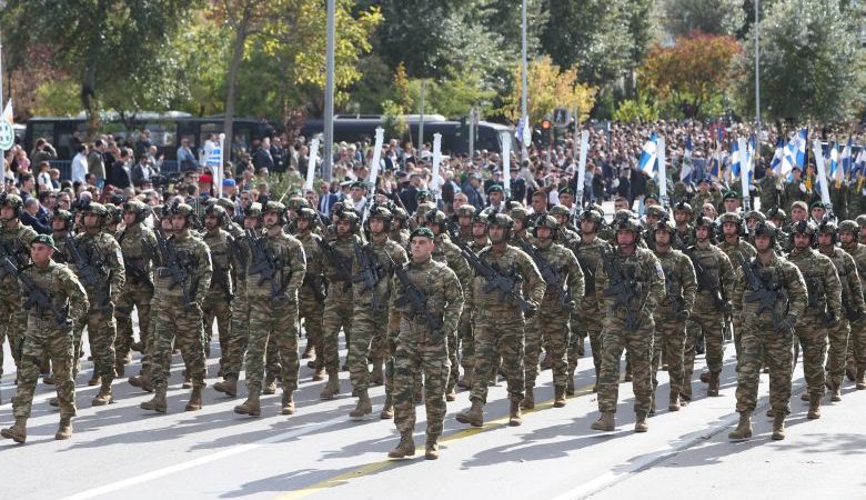 Τα νέα τεχνολογικά συστήματα «έκλεψαν» την παράσταση στη φετινή στρατιωτική παρέλαση στη Θεσσαλονίκη