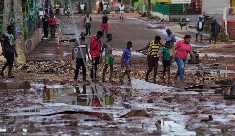 Πάνω από 30 οι νεκροί σε χώρες της Καραϊβικής από τον θανατηφόρο κυκλώνα Μελίσα