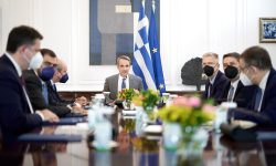 Μητσοτάκης για παρελάσεις: Οι πολίτες δίνουν την καλύτερη απάντηση – Γυρνούν την πλάτη στην τοξικότητα και τη μιζέρια