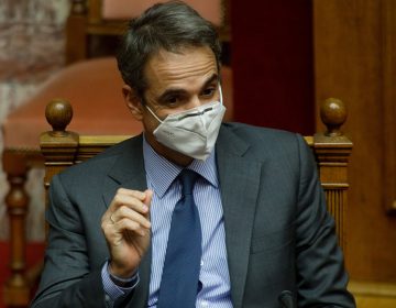 Ο Κυριάκος Μητσοτάκης διαγνώστηκε με κορονοϊό – Με τηλεδιάσκεψη το Υπουργικό