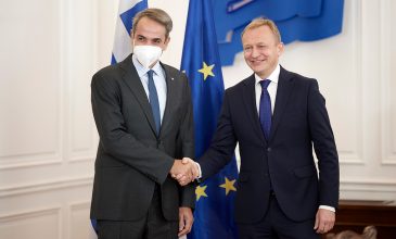 Την ανάγκη δημιουργίας ενός χρηματοδοτικού εργαλείου για την ενίσχυση αμυντικών προγραμμάτων τόνισε ο Μητσοτάκης στον Ευρωπαίο Επίτροπο