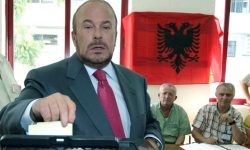 Πέθανε ο πρώην πρωθυπουργός της Αλβανίας, Φάτος Νάνο