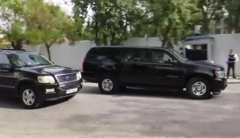 Ήρθε στην Αθήνα η Κίμπερλι Γκίλφοϊλ – Η νέα πρέσβης των ΗΠΑ θα παραθέσει δεξίωση στο ξενοδοχείο «Grand Hyatt»