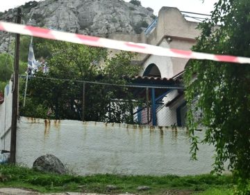 Άγριο έγκλημα στη Σαλαμίνα: Πάλεψε για τη ζωή της η άτυχη 75χρονη – «Την σκότωσαν με τον χειρότερο τρόπο» λέει η κόρη της